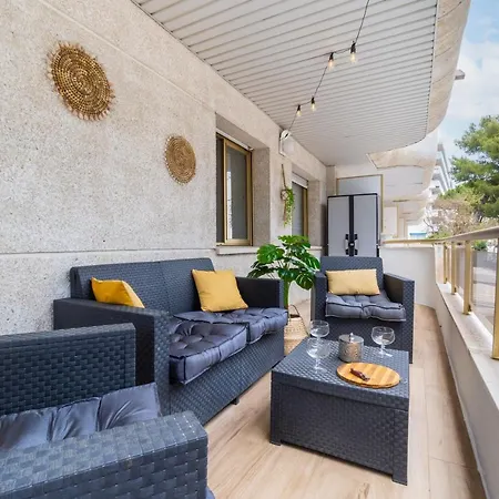 Wifi-piscina-port Aventura-playa Salou3 Apartment *